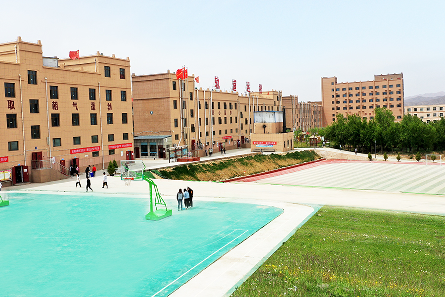 甘肃秦陇技工学校告诉你中专学校是民办的好还是公办的好？